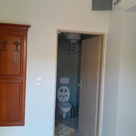 Apartmani Studio Apartmani Senjska Maslina 센 외부 사진