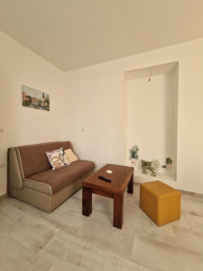 Apartmani Studio Apartmani Senjska Maslina 센 외부 사진